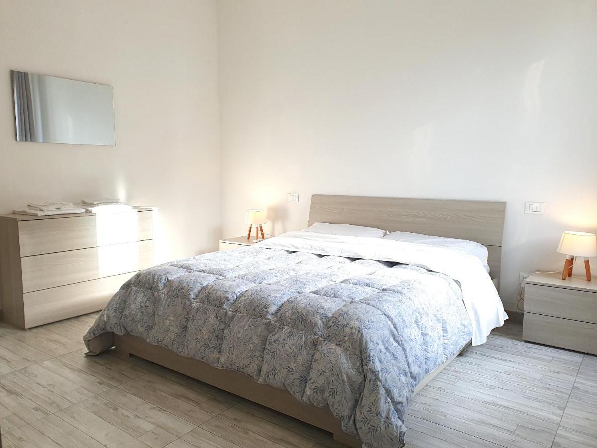 Savannah Charme Apartment ลาสเปเซีย ภายนอก รูปภาพ